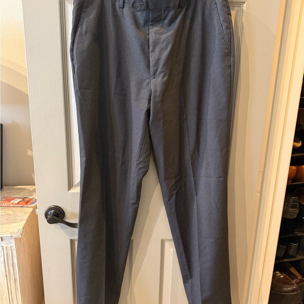 Men's Jos. A. Bank Gray Pants - Size 33 Regular